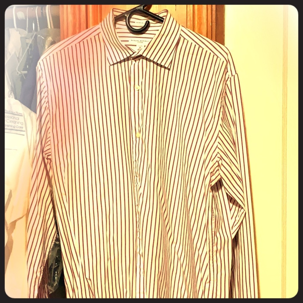 Fitted banana republic red and white pinstripe